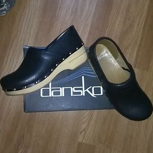 Dansko Women's Perfed Pro Clog